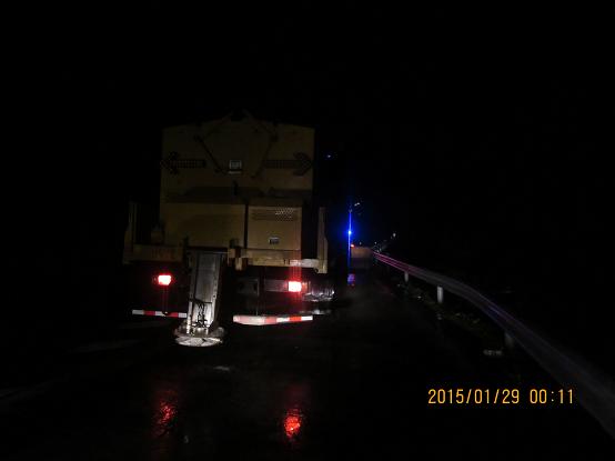 常吉养护项目部全力抗冰保畅通(图3) 常吉养护项目部全力抗冰保畅通(图3)